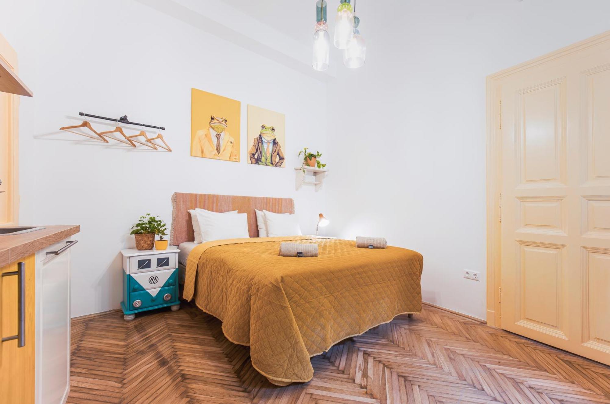 Budapestayz - Lonyay Studios Екстер'єр фото