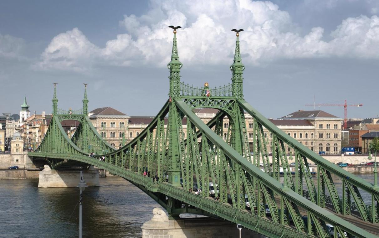 Budapestayz - Lonyay Studios Екстер'єр фото